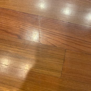 SERVPRO of Northbrook/Wheeling/Glencoe - Gauge mark from dragging my appliance. - Damage Restoration Near Me - Northbrook, Illinois SERVPRO of Northbrook/Wheeling/Glencoe - Gauge mark from dragging my appliance. - Damage Restoration Near Me - Northbrook, Illinois