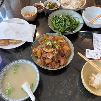Chinese Postpartum Confinement - Trotter bone broth , braised beef shank, yam leaves, brown rice - Nanny Services Near Me