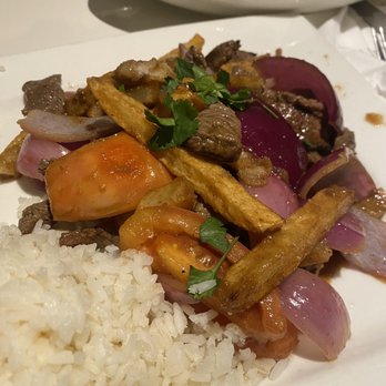 Mamita Peruvian Restaurant - Lomo Saltado - Peruvian Near Me - Glendale, California Mamita Peruvian Restaurant - Lomo Saltado - Peruvian Near Me - Glendale, California