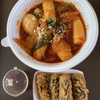 Halgatteok Galleria - Grandma tteokbokki with fried seaweed roll - Korean Near Me - Los Angeles, California