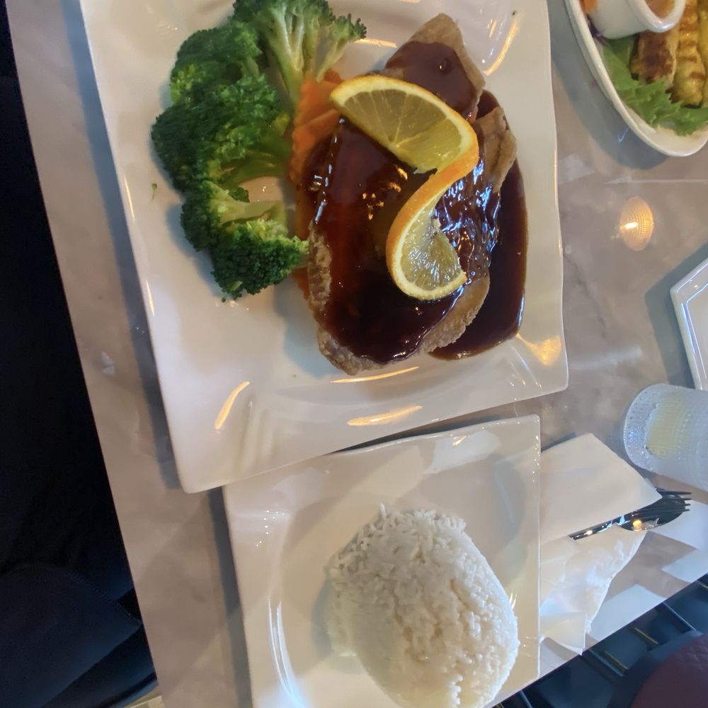Kub Kao Thai restaurant - Orange tilapia - Thai Near Me - Princeton, Texas