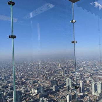 Skydeck Chicago - Ledge view - Observatories Near Me - Chicago, Illinois