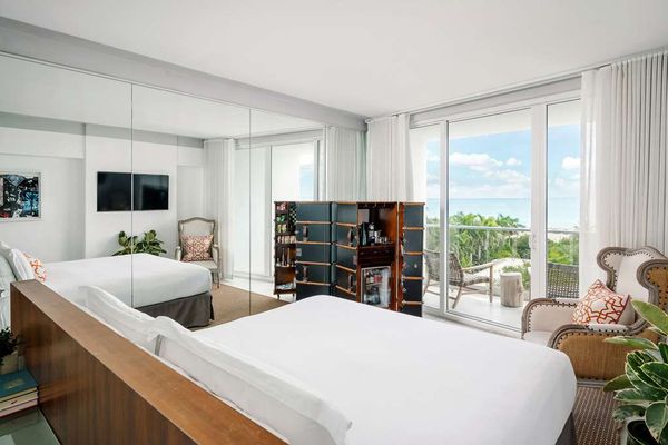Nautilus Sonesta Miami Beach by null