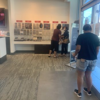LensCrafters - Other groups of people. - Optometrists Near Me - Honolulu, Hawaii LensCrafters - Other groups of people. - Optometrists Near Me - Honolulu, Hawaii