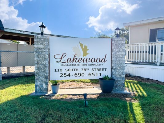 Lakewood Manufactured Home Community