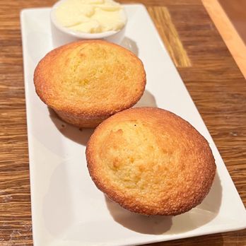 Black's Bar & Kitchen - House Cornbread - New American Near Me - Bethesda, Maryland