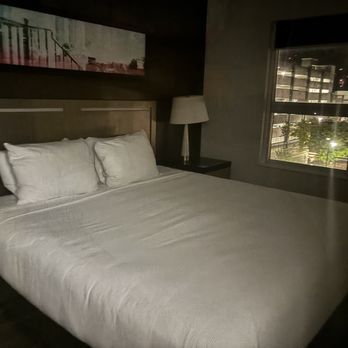 Hyatt House Pittsburgh-South Side - King size bed - Hotels Near Me - Pittsburgh, Pennsylvania Hyatt House Pittsburgh-South Side - King size bed - Hotels Near Me - Pittsburgh, Pennsylvania