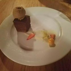 Caribou Lounge - Dessert