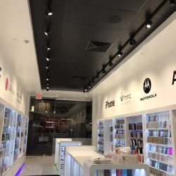 iCell Hawaii - Our Store is next to T mobile at the Queen Ka'ahumanu mall