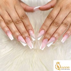 Queen Foot Spa Nails