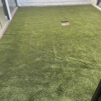 Original Synthetics - Courtyard picture #2 of turf placed over tile - Artificial Turf Near Me Original Synthetics - Courtyard picture #2 of turf placed over tile - Artificial Turf Near Me