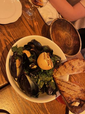 B Side Pizza Bar by null