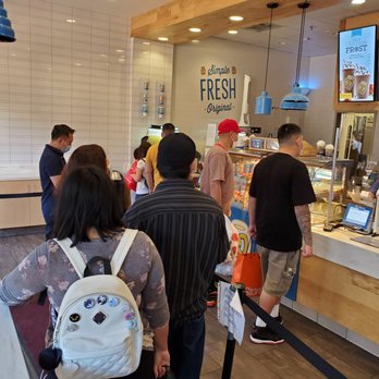 Auntie Anne's - At least 7 in there...   one child over 2 with NO mask on! - Pretzels Near Me - Los Angeles, California