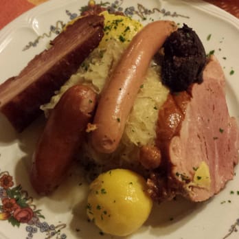 La Vigne - La choucroute....hummmm - Alsatian Near Me - Strasbourg, 67