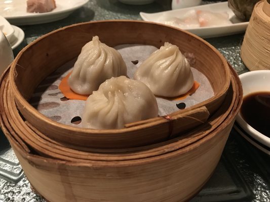 Celestial Court Chinese Restaurant 天寶閣 by null