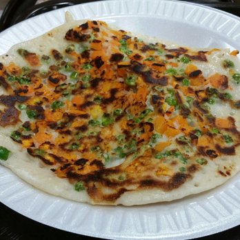 Ganesh Temple Canteen - Vegetable uttapam...lovely but only so-so in flavor - Indian Near Me - Flushing, New York