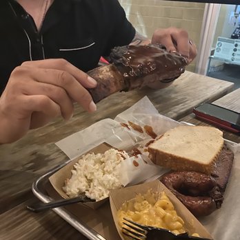 Black's Barbecue Austin - Barbeque Near Me - Austin, Texas Black's Barbecue Austin - Barbeque Near Me - Austin, Texas