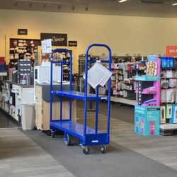 DSW Designer Shoe Warehouse