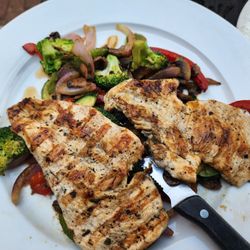 Roma's Italian Kitchen - Grilled Chicken Ceasars Salad