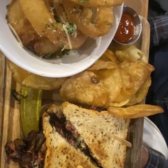 Finney's Crafthouse - Orange - Pastrami Rueben and onion rings - New American Near Me - Orange, California