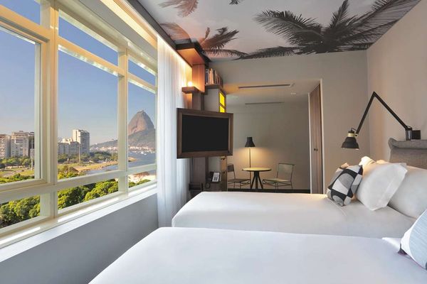 Yoo2 Rio de Janeiro by null
