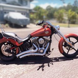 Kick Only Motorcycles - 2009 HD Rocker C