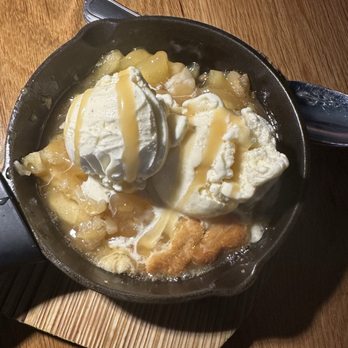 Station 16 - Apple pie - Cocktail Bars Near Me - Elk Grove, California