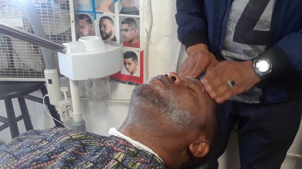 Close up Kuts by null