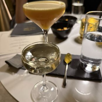 Handshake Speakeasy - Bars Near Me - Chicago, Illinois