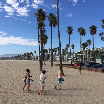 Venice Beach Boardwalk - Venice Beach - Beaches Near Me - Venice, California