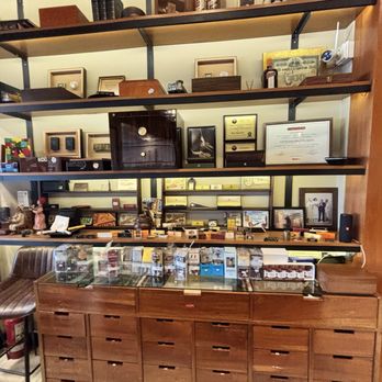 La Casa del Habano - Pipe and humidor selections. - Tobacco Shops Near Me - Buenos Aires, C La Casa del Habano - Pipe and humidor selections. - Tobacco Shops Near Me - Buenos Aires, C