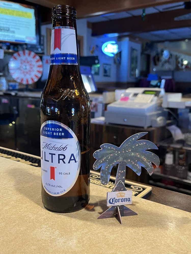 Augie's Bar & Grill Logo