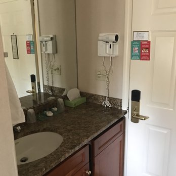 Meadowmere Resort - Hotel room - Hotels Near Me - Ogunquit, Maine
