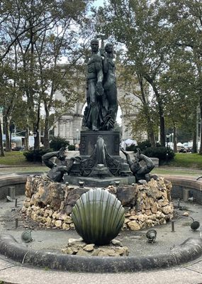 Grand Army Plaza by null