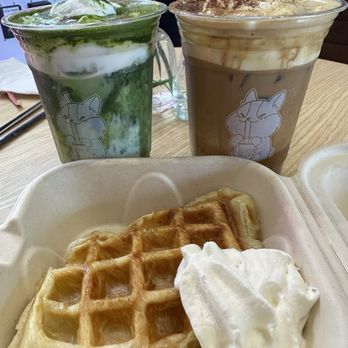 Gotcha Tea - Matcha einspanner, einspanner latte and free croffle with whipped cream - Bubble Tea Near Me - San Diego, California