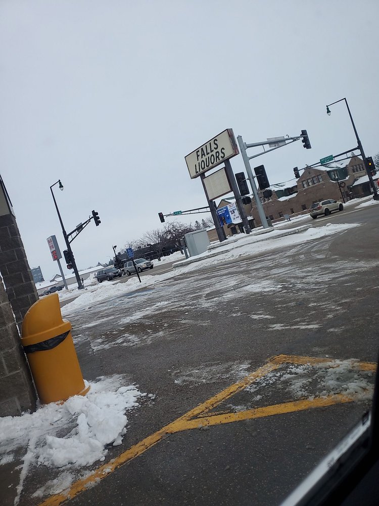 THIEF RIVER FALLS LIQUOR STORE 315 3rd Ave, Thief River Falls