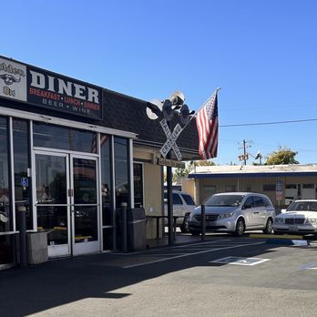 Golden Ox Diner - Great Diner! - Diners Near Me - Lodi, California Golden Ox Diner - Great Diner! - Diners Near Me - Lodi, California
