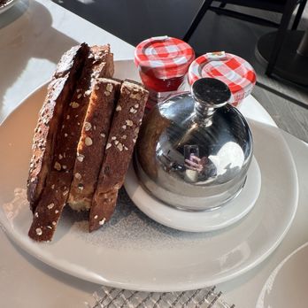 Bellpine - Toast - Cocktail Bars Near Me - Portland, Oregon