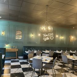 Bar BQ Tonight - Inside