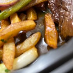 Sardi's Pollo A La Brasa - Oily Saltado!!!