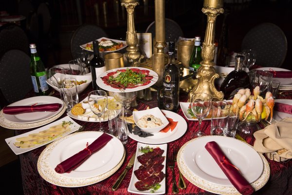 Romanov Restaurant and Lounge by null