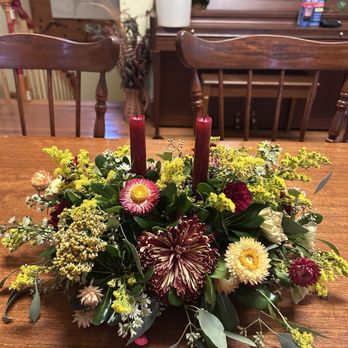 Evergreen Floral - Florists Near Me - Broadway, Virginia