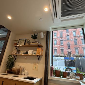 Bánh by Lauren - Bakeries Near Me - New York, New York