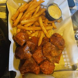 Wings & fries