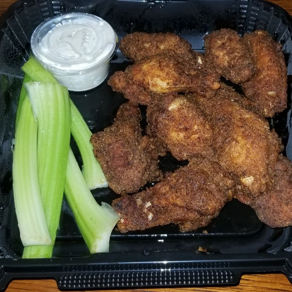 Outback Steakhouse - Kookaburra Wings, & Celery - Steakhouses Near Me - Middletown, New York