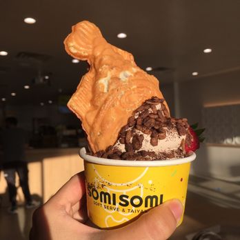 Somisomi - Cocoa pebble, Oreo dust, Nutella taiyaki and Oreo ice cream  + - Desserts Near Me - Carrollton, Texas