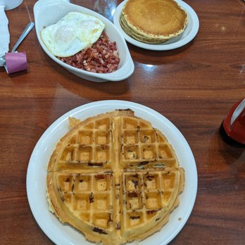 The Original Pancake House - Crispy Bacon Belgian waffles & Corn Beef Hash & Pancakes - Breakfast & Brunch Near Me - Toledo, Ohio