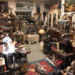 Buy the Way Artiques showroom. antiques, art, collectibles, gifts, souvenirs, spiritual artifacts, and oddities