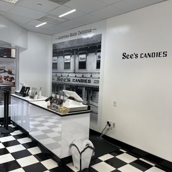 See's Candies - Counter to the left as soon as you walk in - Candy Stores Near Me - San Francisco, California See's Candies - Counter to the left as soon as you walk in - Candy Stores Near Me - San Francisco, California