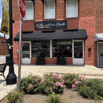 Kelly's Hair Studio - Hair Salons Near Me - Forsyth, Georgia Kelly's Hair Studio - Hair Salons Near Me - Forsyth, Georgia